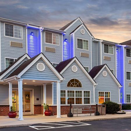 Microtel Inn & Suites By Wyndham Lillington/Campbell University Exterior photo