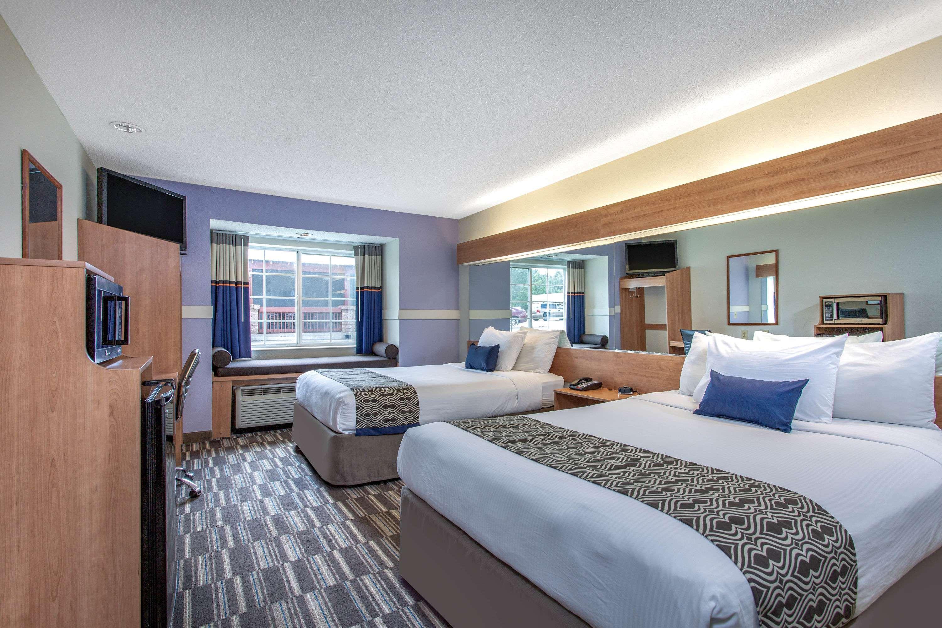 Microtel Inn & Suites By Wyndham Lillington/Campbell University Exterior photo