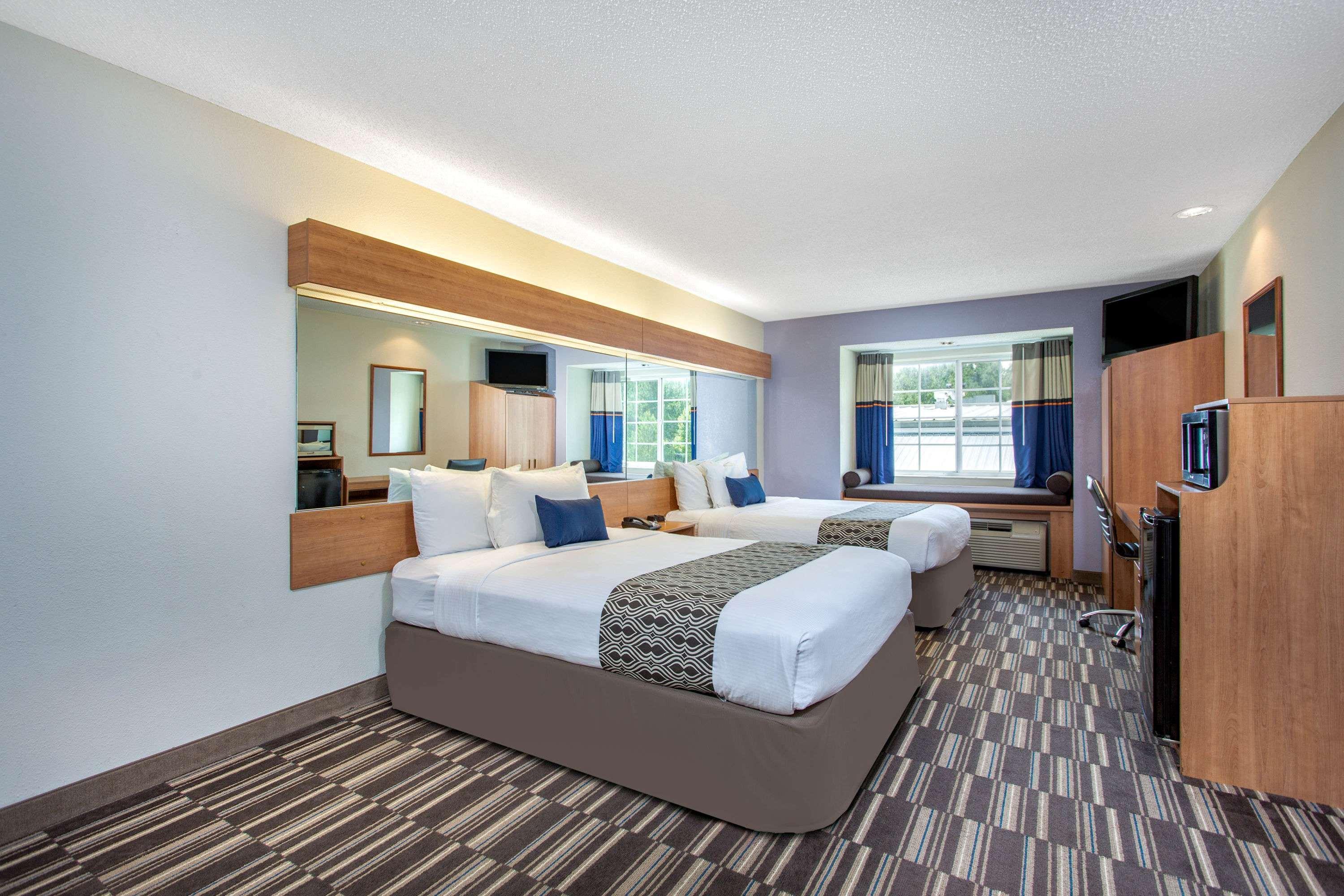 Microtel Inn & Suites By Wyndham Lillington/Campbell University Exterior photo