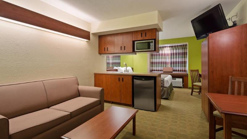 Microtel Inn & Suites By Wyndham Lillington/Campbell University Exterior photo